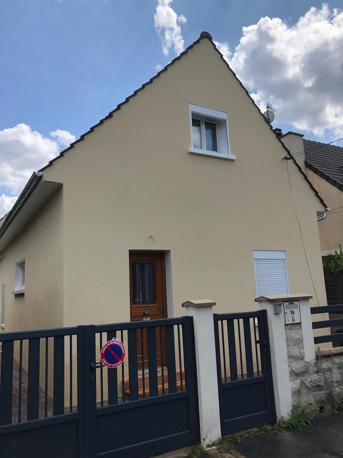 Rénovation des façades en peinture ou enduit projeté
